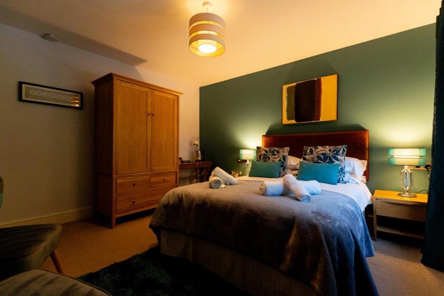 The Gower 4*